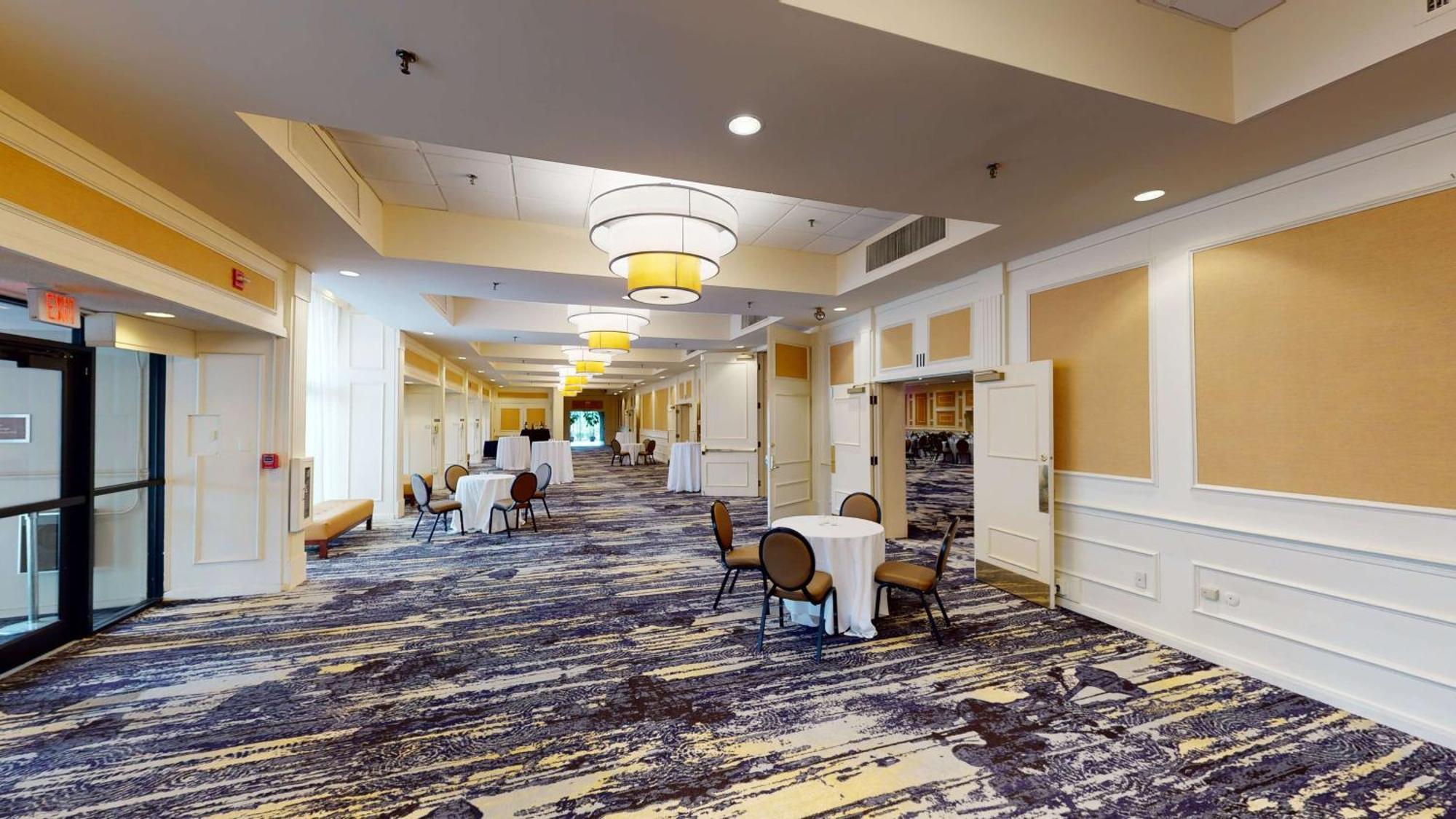 Doubletree Boston North Shore דנברס מראה חיצוני תמונה
